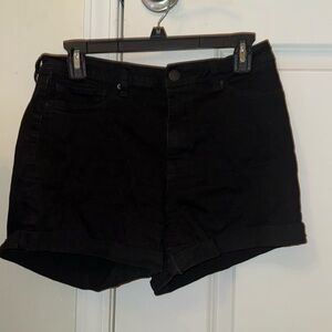 YMI black jean shorts 🖤